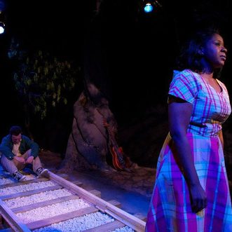 Güzel Sanatlar Fakülteleri ve Konservatuvarların Tiyatro Bölümüne Hazırlık 6 John Wehrman and LaNisa Frederick Prologue Theatre Take Her See the Maco Lights